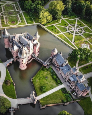 Castle De Haar Utrecht, Netherlands